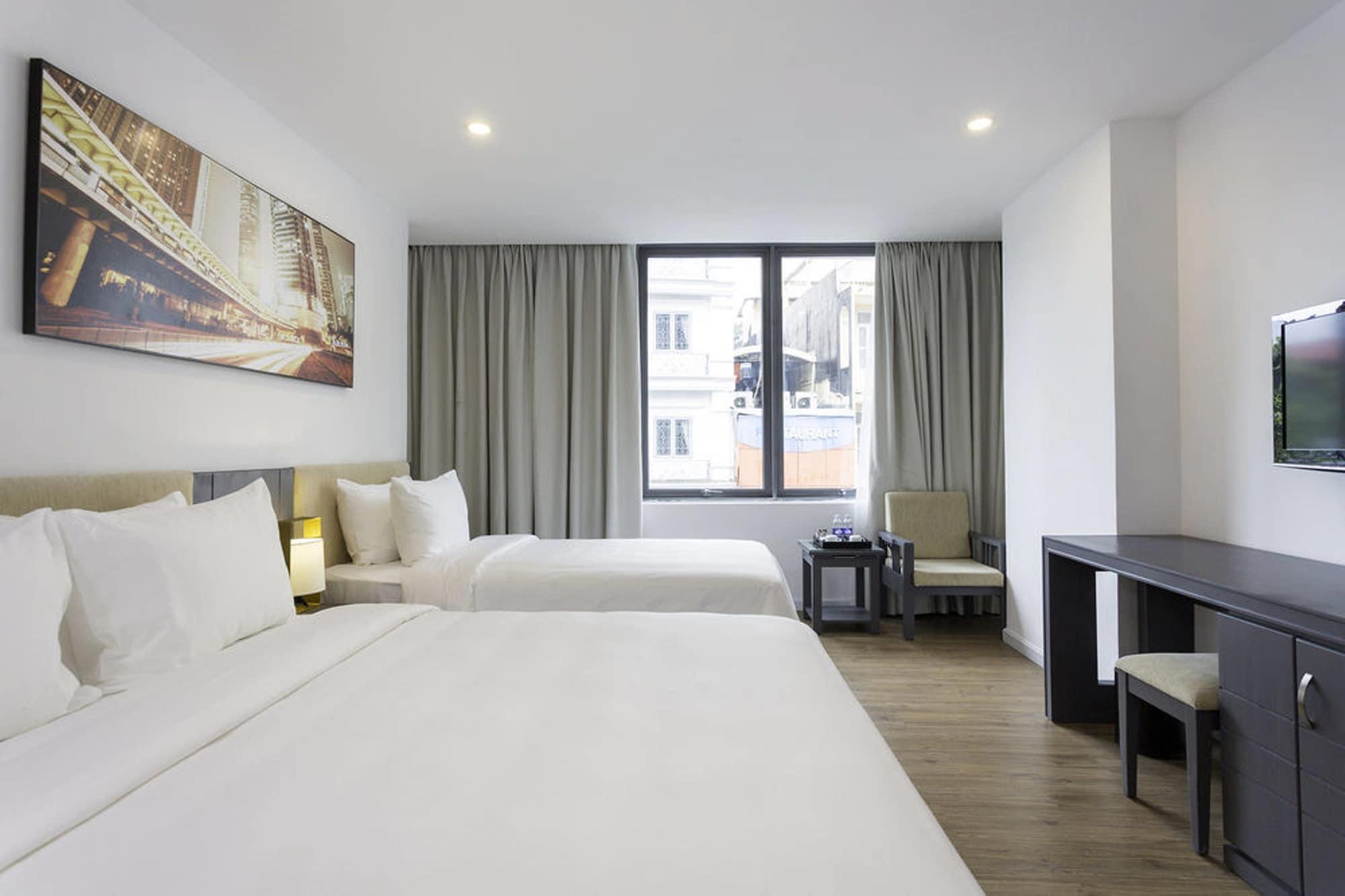 Calista Sai Gon Hotel Хошимин Екстериор снимка