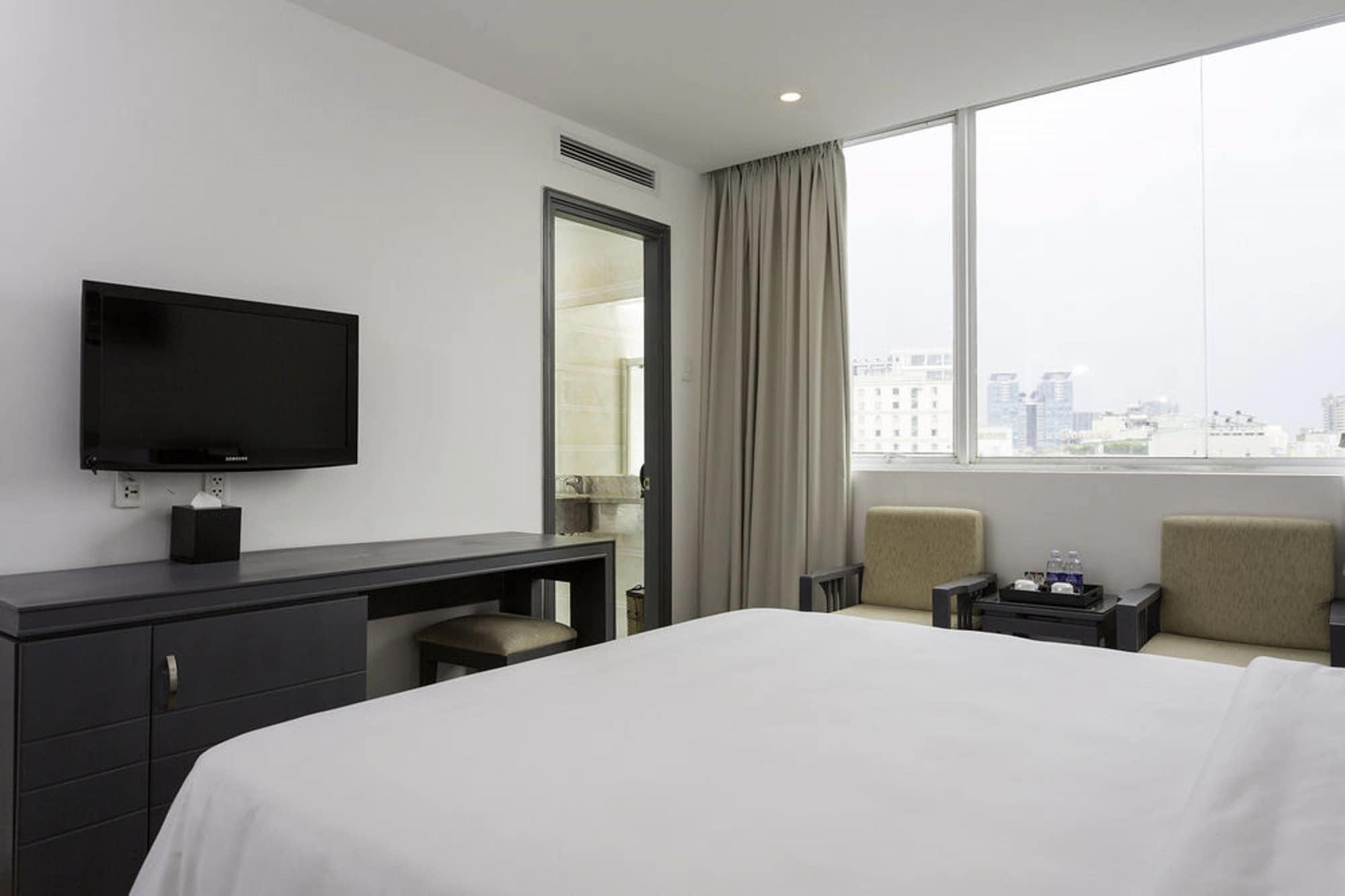 Calista Sai Gon Hotel Хошимин Екстериор снимка