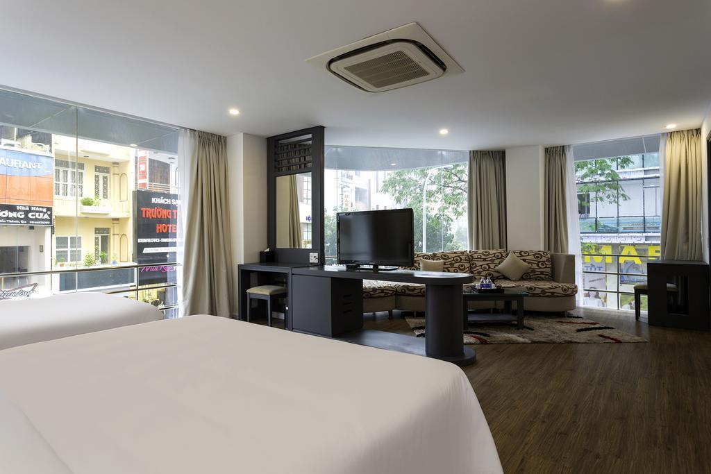 Calista Sai Gon Hotel Хошимин Екстериор снимка