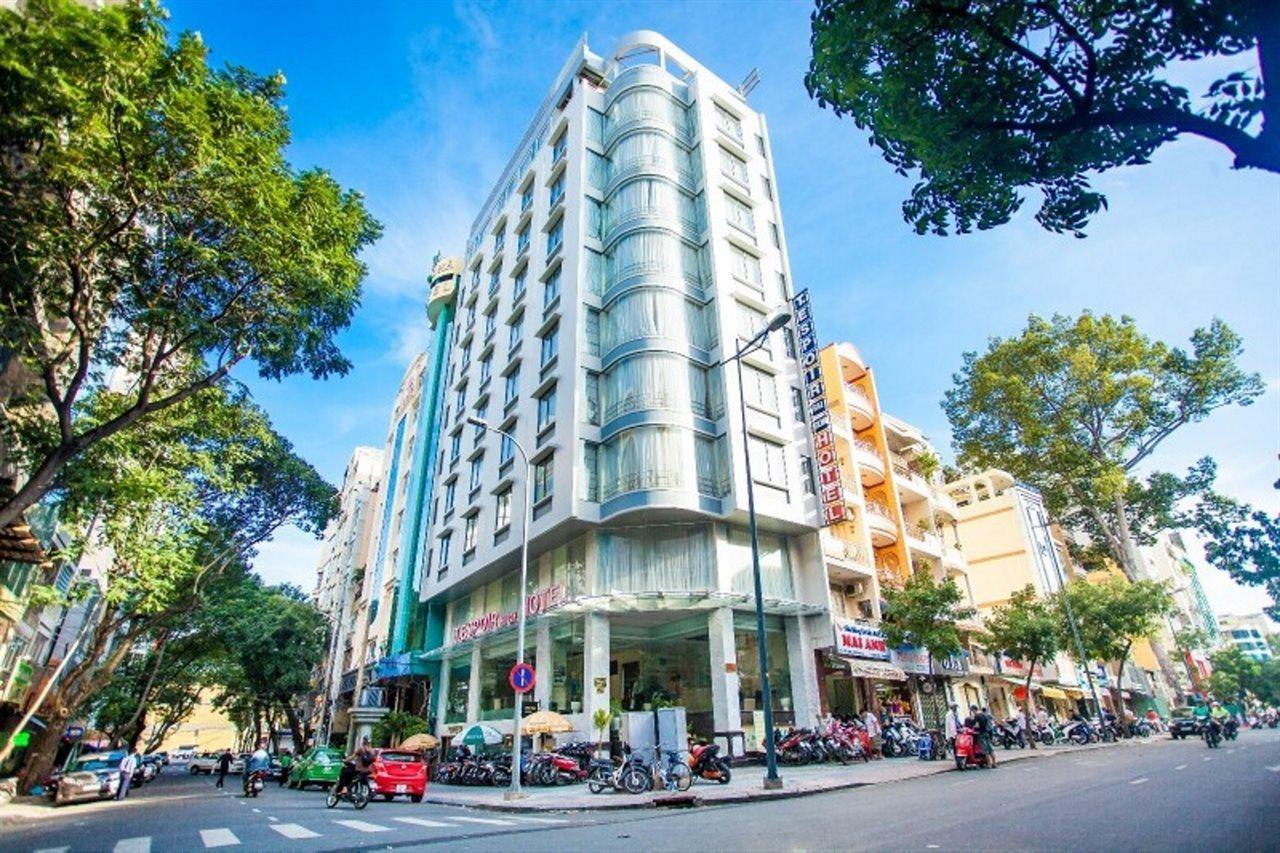 Calista Sai Gon Hotel Хошимин Екстериор снимка