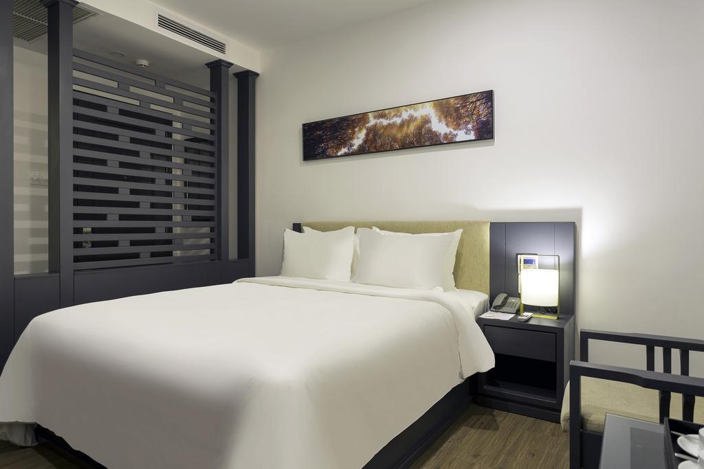 Calista Sai Gon Hotel Хошимин Екстериор снимка